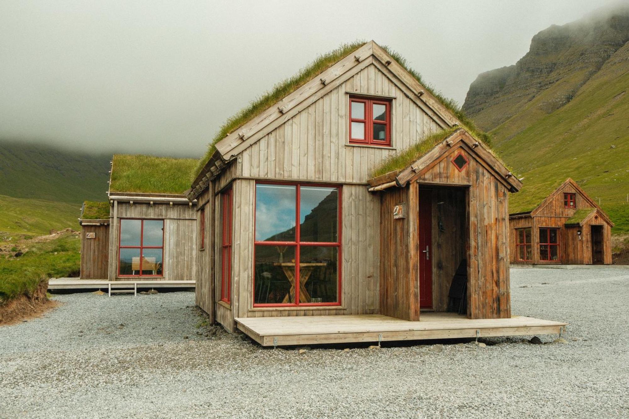 Múlafossur Cottage No 1 by Famous Waterfall in Gásadalur Esterno foto