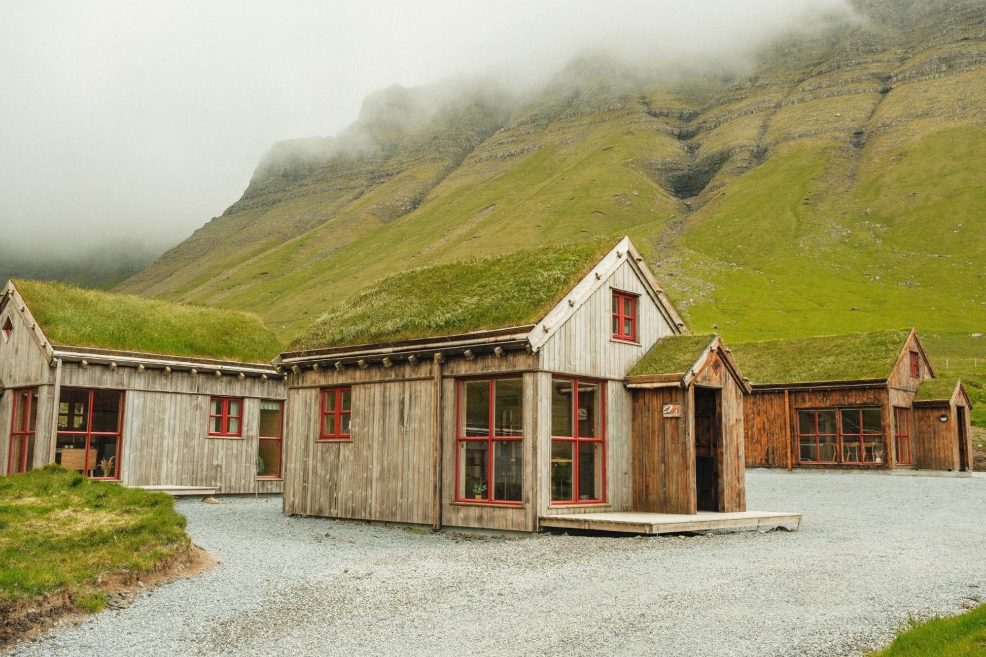 Múlafossur Cottage No 1 by Famous Waterfall in Gásadalur Esterno foto