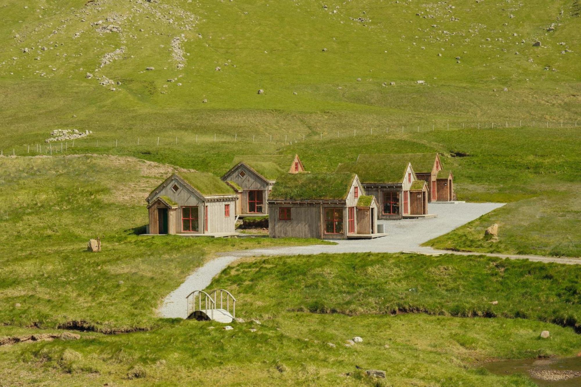 Múlafossur Cottage No 1 by Famous Waterfall in Gásadalur Esterno foto